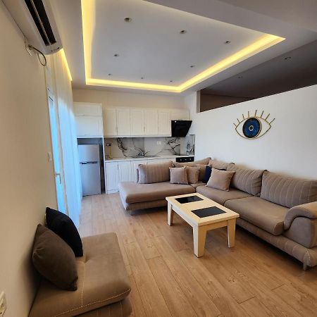 Dian'S Apartments Ксамил Екстериор снимка