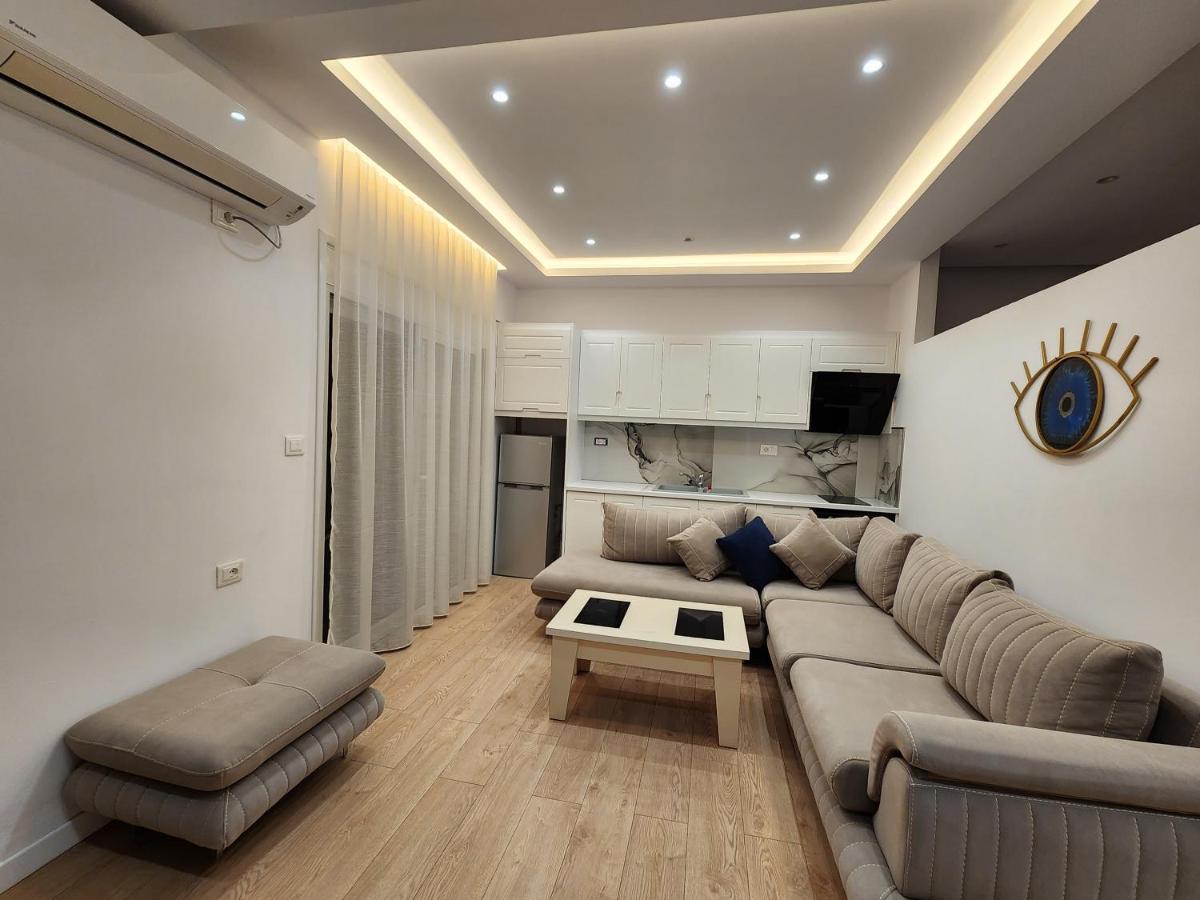 Dian'S Apartments Ксамил Екстериор снимка