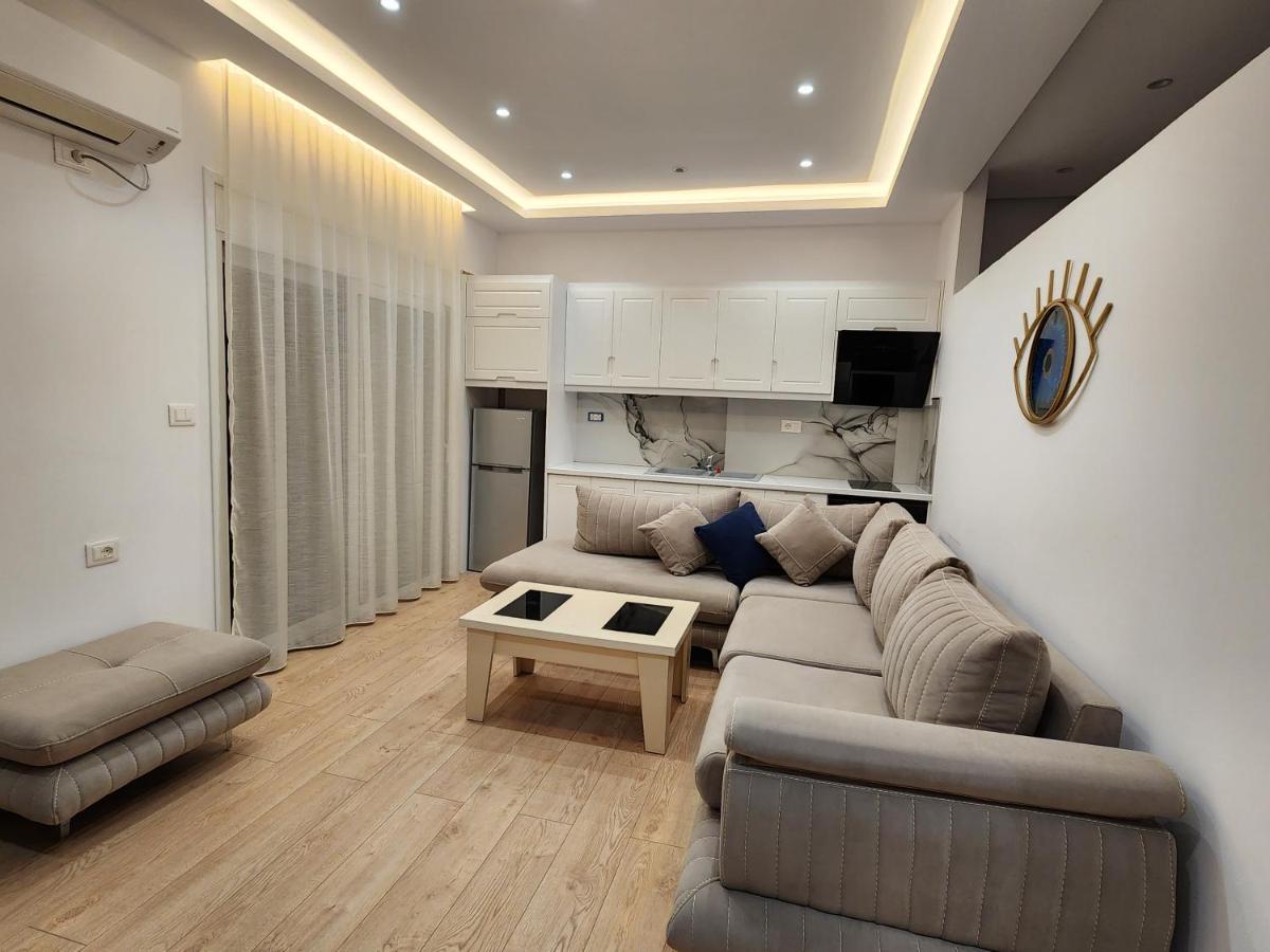Dian'S Apartments Ксамил Екстериор снимка